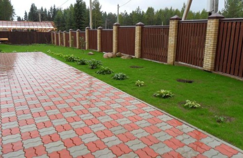 Дорожка из тротуарной плитки