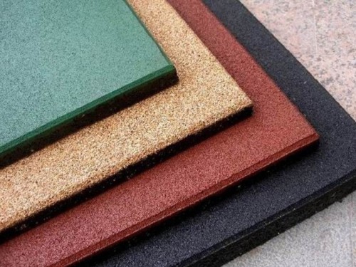 Разноцветная плитка из резиновой крошки