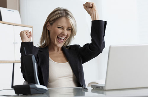 Девушка нашла работу и очень этому рада