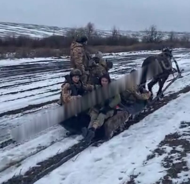 Боевики ВСУ на конной тяге в зоне СВО