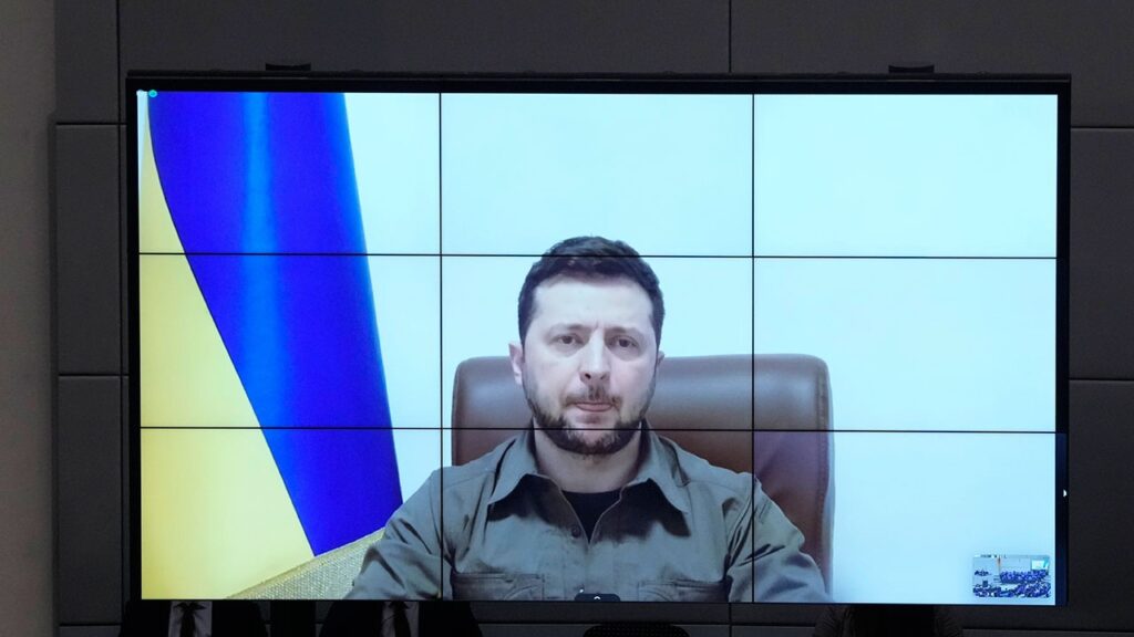 Зеленский и его пропагандисты 24 на 7 на единственном канале Украины