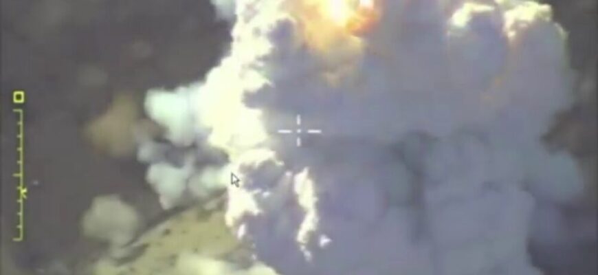 15.01.2025 Визг и хаос: массированный ракетный удар, ВСУ "утопили в крови" — обновленные сводки боевых действий, хроника событий, карта СВО на Украине онлайн