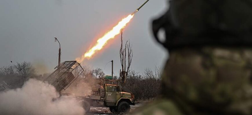 26.02.2025 Киев взвыл! Удары возмездия массово ликвидируют ВСУ, аномальная активность БПЛА на Покровском фронте в ДНР. Военные сводки с фронта, карта боевых действий на Украине на сегодня