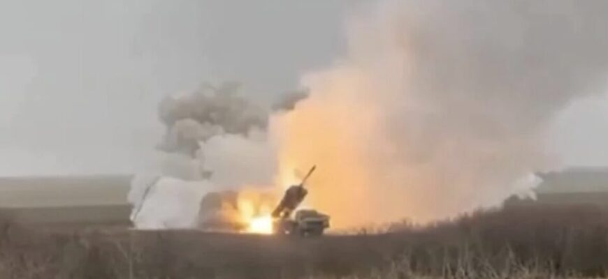 Срочно! Кипят бои на флаговых охватах Покровска, мощнейший штурм ВС РФ на Угледарском фронте: Удар ВКС РФ, карта боёв на Украине сегодня на 17.02.2025 — Новости СВО, обзор событий